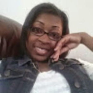 Meet your Posher, Dominique